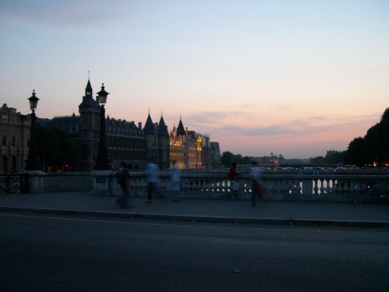  conciergerie éclairée